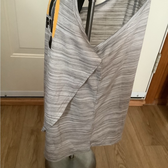 NHL Pittsburg Penguins Ladies Tank Top - Picture 2 of 6